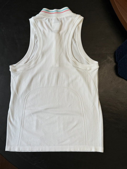 Seamless Textured Sleeveless Polo